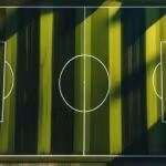 San co bong da nhin tu tren cao minh hoa cuoc dua ngoi dau bang A ASEAN Cup 2026 sau tran Viet Nam thang Timor-Leste 7-0